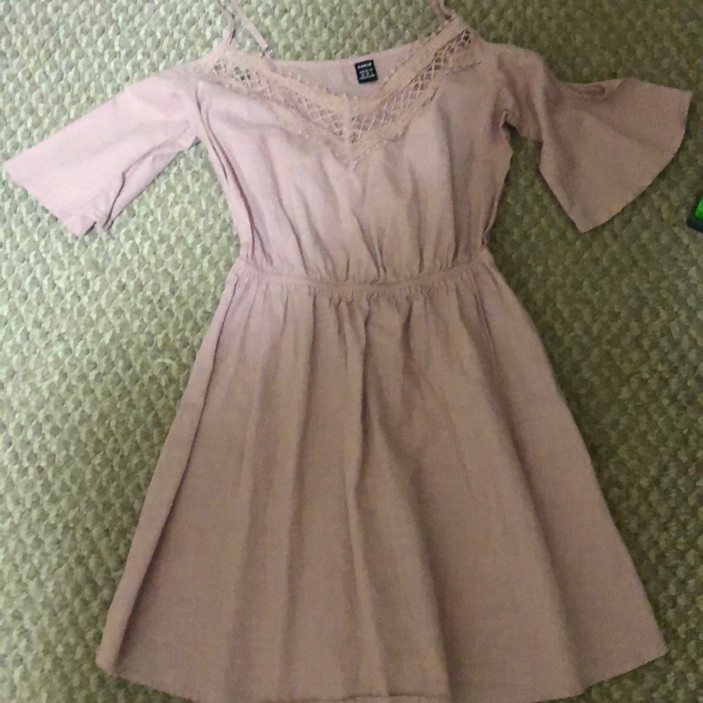 Open shoulder pink/peach mini dress
